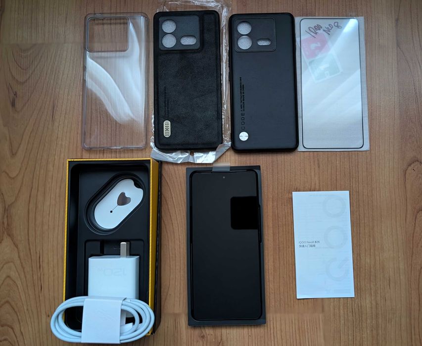 Смартфон Vivo IQOO Neo 8 12/256GB Black Snapdragon 8+ Gen 1 120W