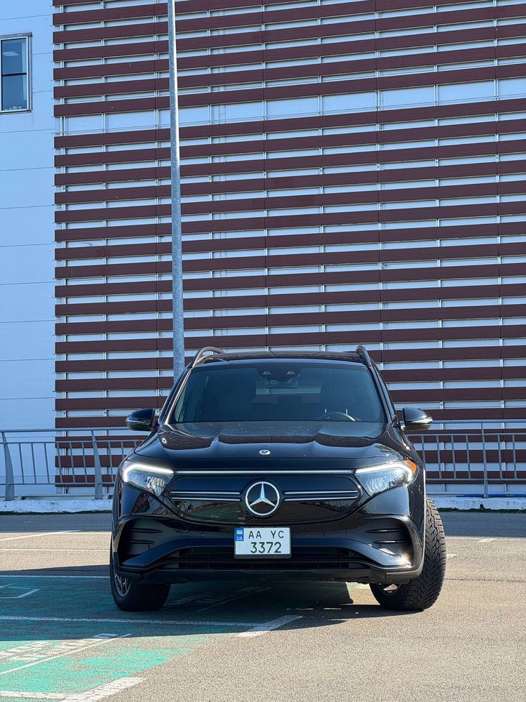 Mercedes-Benz EQB 2022 350 4Matic AMG Look