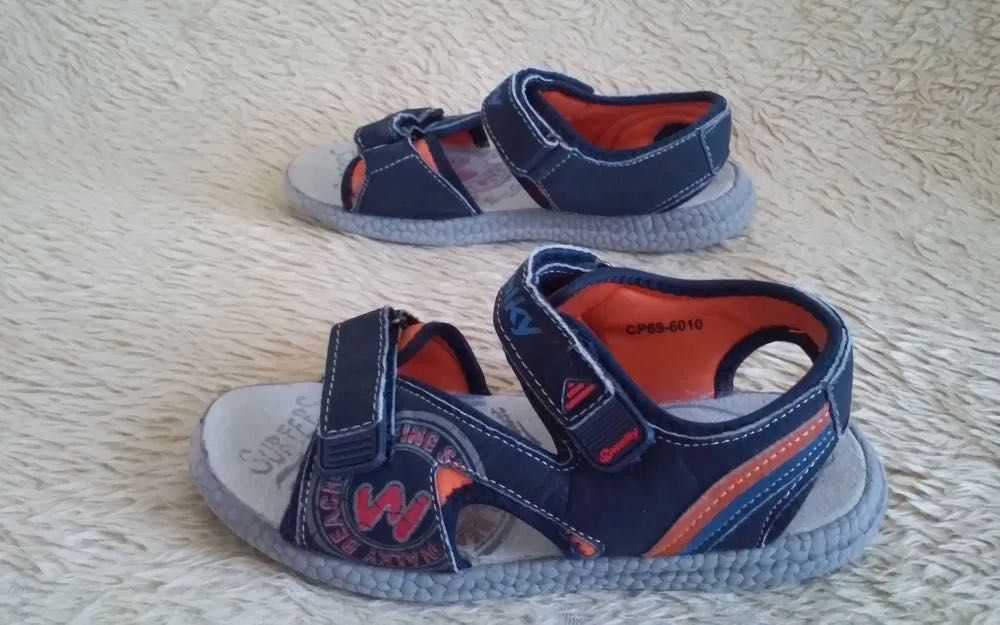 Sandały Walky CCC rozmiar 32 wkładka 21 cm.