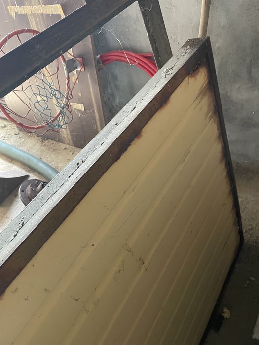 Drzwi garażowe z futryną metalowe 190x100