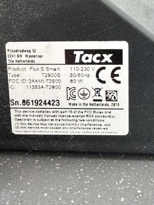 Велотренажер TACX FLUX S Smart