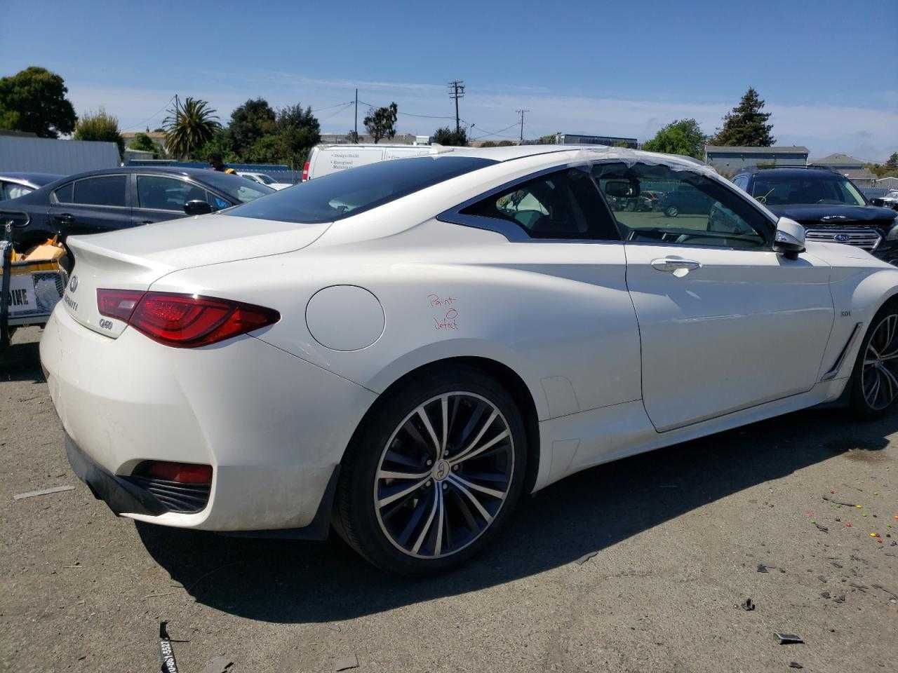 Infiniti Q60 Premium 2017