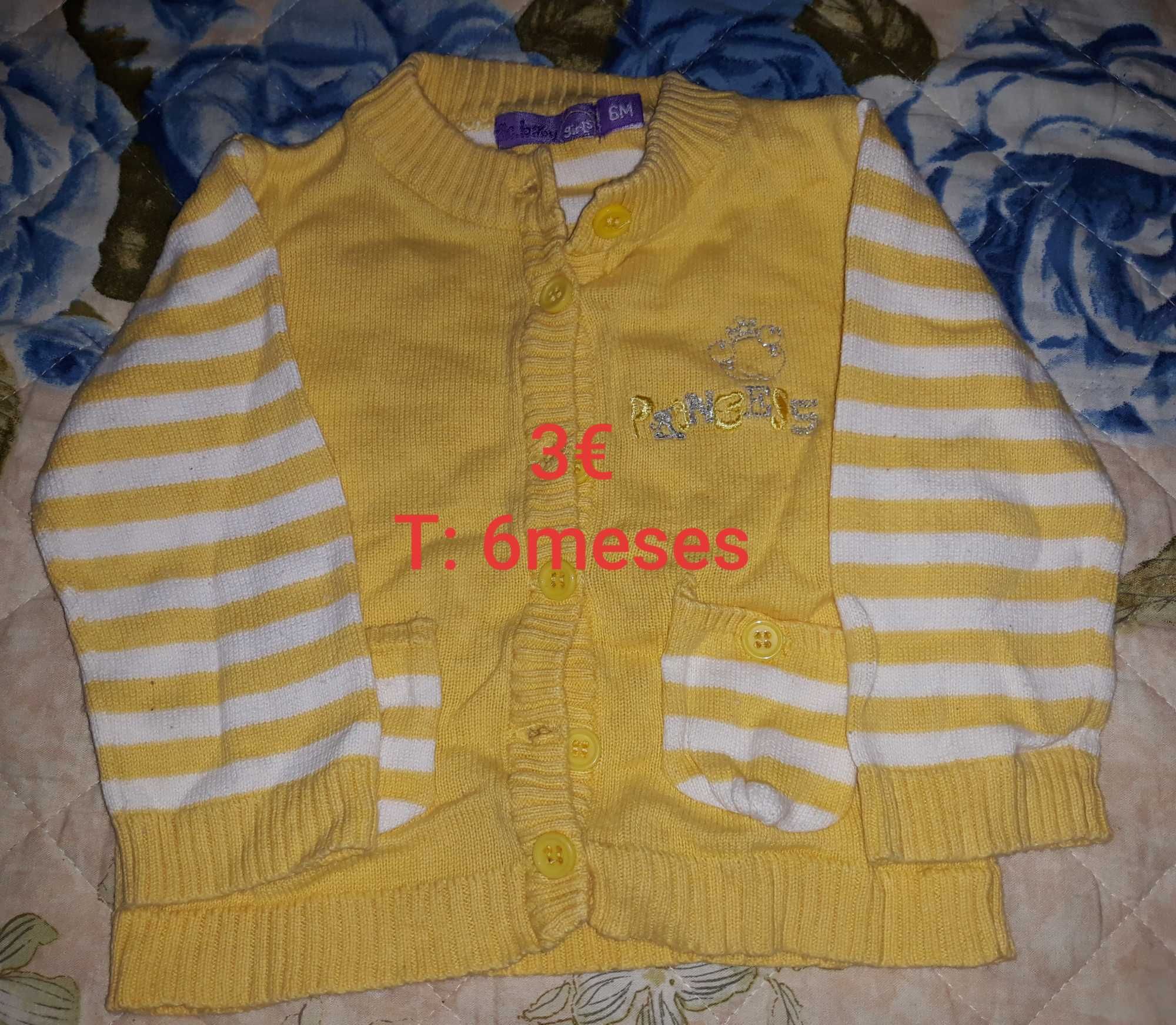 Roupa de menina, tamanho 6 a 9 meses.