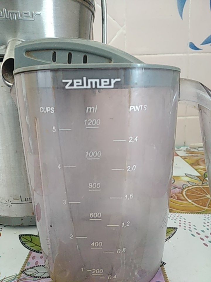 Професійна соковижималка zelmer 476 для великих об'ємів в дом. умовах.