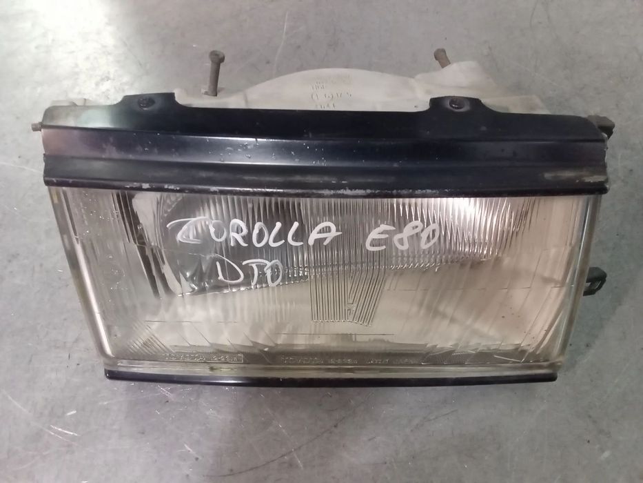 ÓTICA / FAROL TOYOTA COROLLA E80 - ESQUERDO / DIREITO