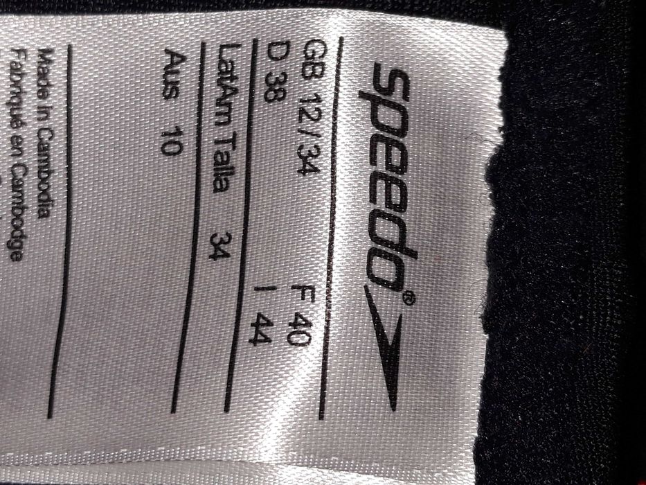 Speedo Endurance + купальник для плаванья  размер 34