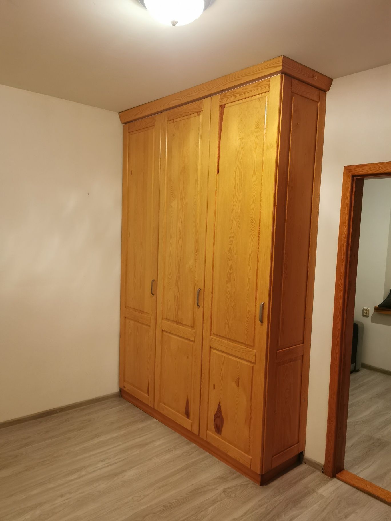 Wynajem mieszkanie w Rawiczu centrum parter ogrzewanie gaz umeblowane
