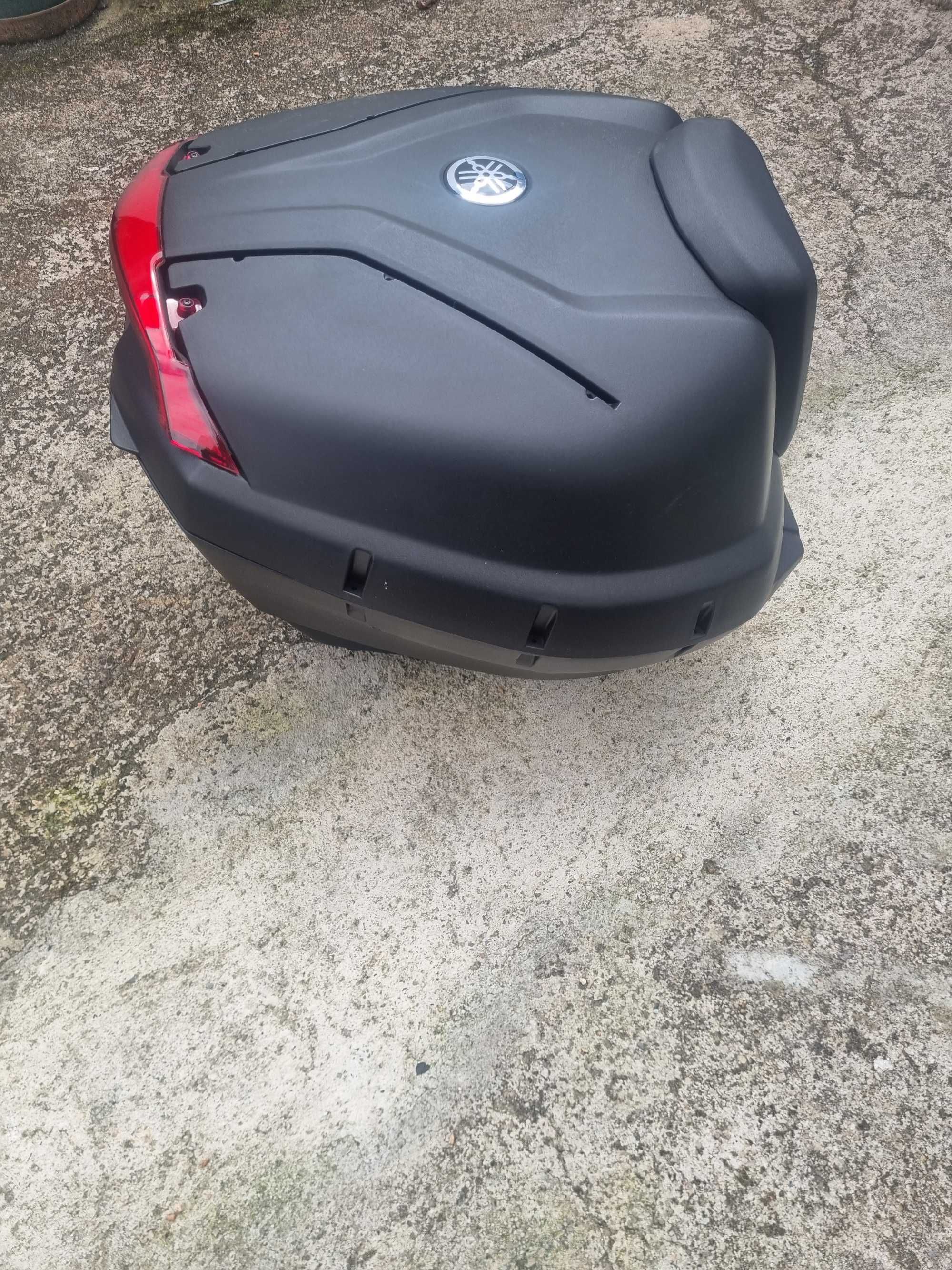Suporte  top case tmax 500/530  e Top case yamaha  de 45litros