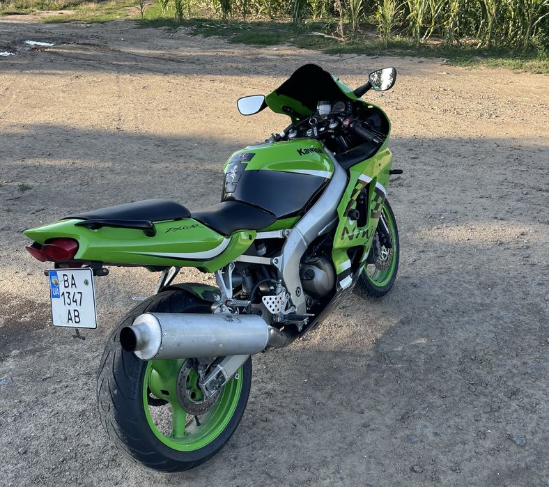 Kawasaki ninja zx6r 636 2002