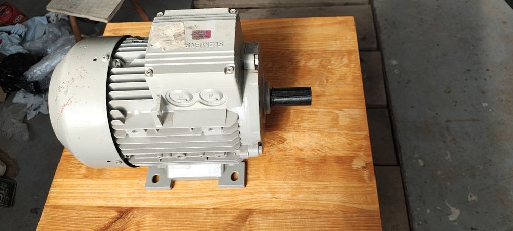 Silnik elektryczny łapowy Siemens 4KW
