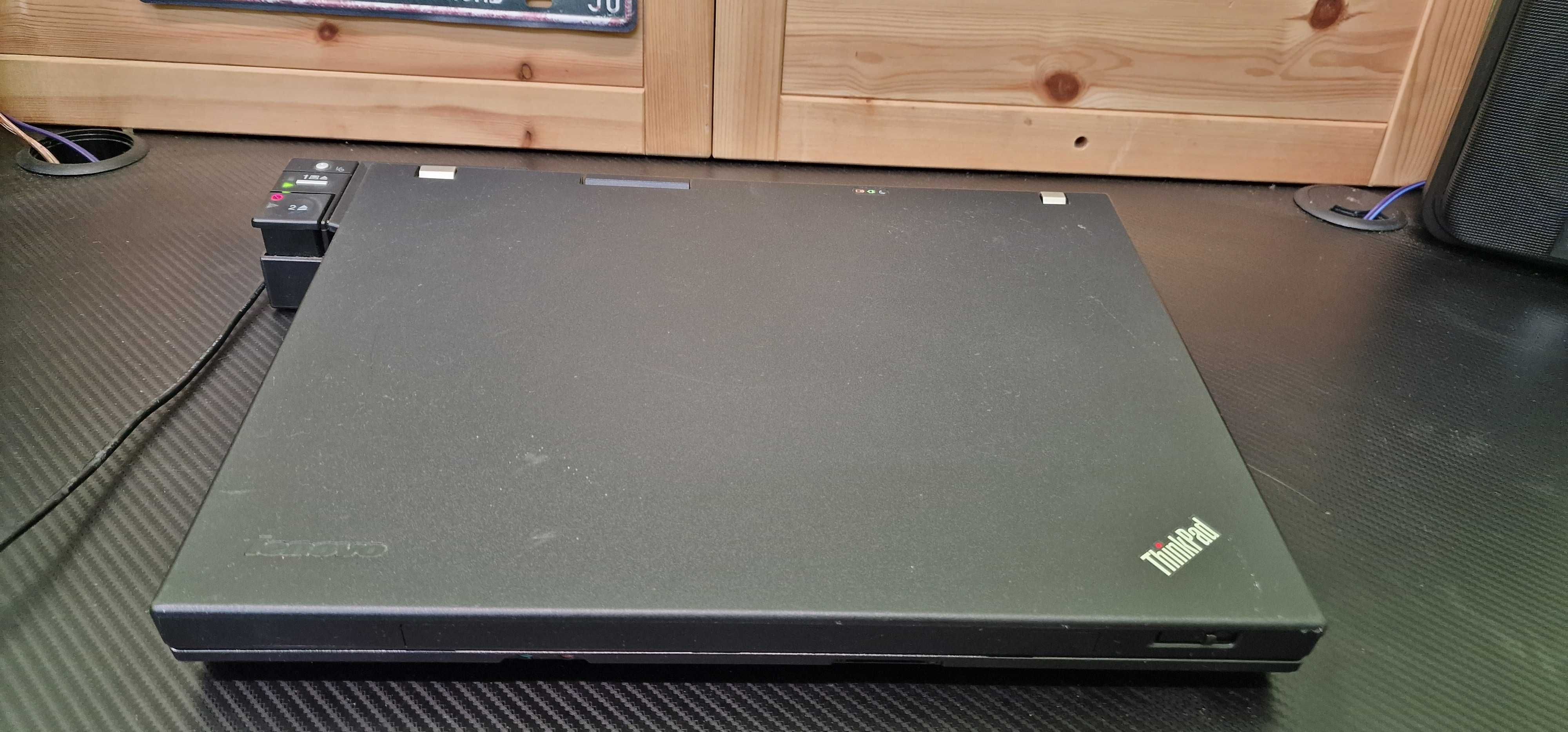 Laptop Lenovo Thinkpad R500 baza