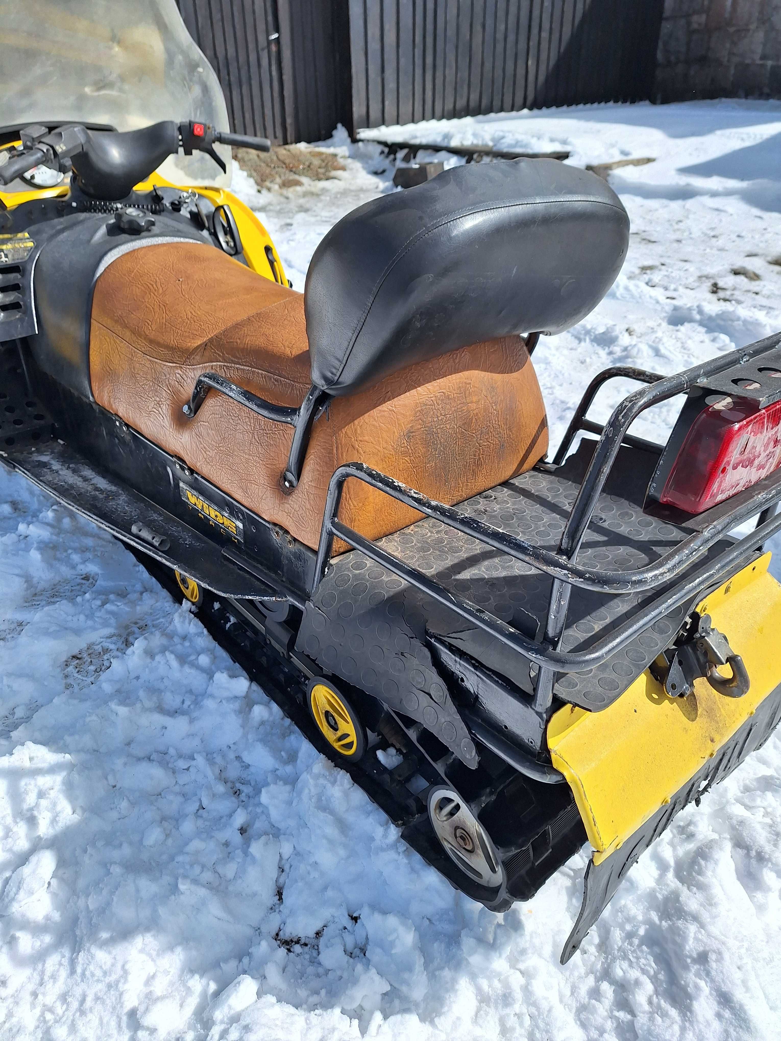 Skuter śnieżny Bombardier ski-doo Scandic Totax500F + przyczepka