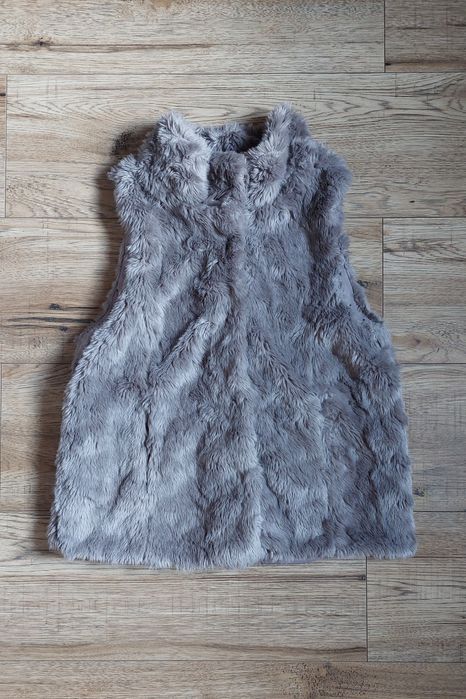Kamizelka futerkowa ZARA 152
