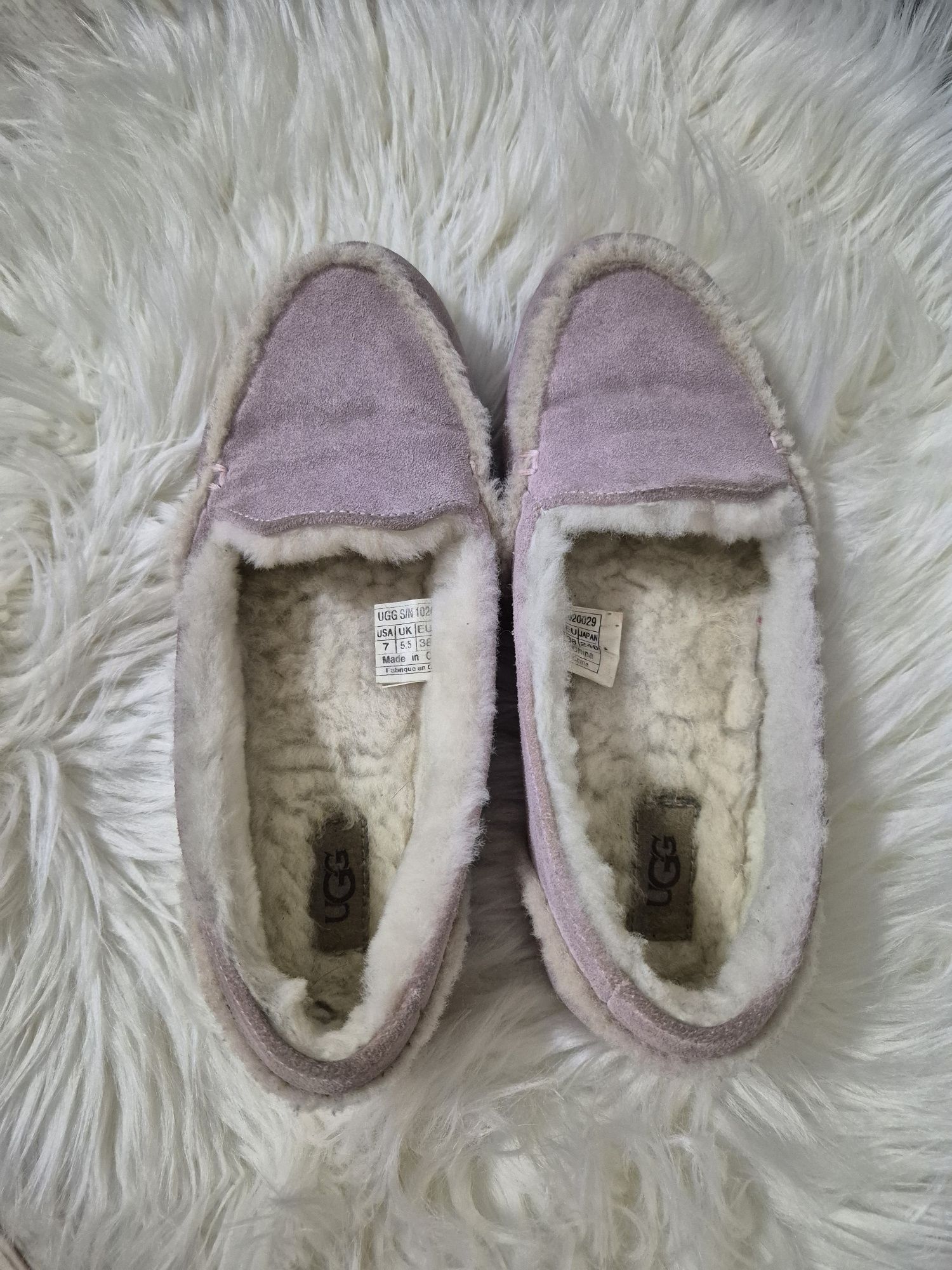 Мокасины на меху Ugg