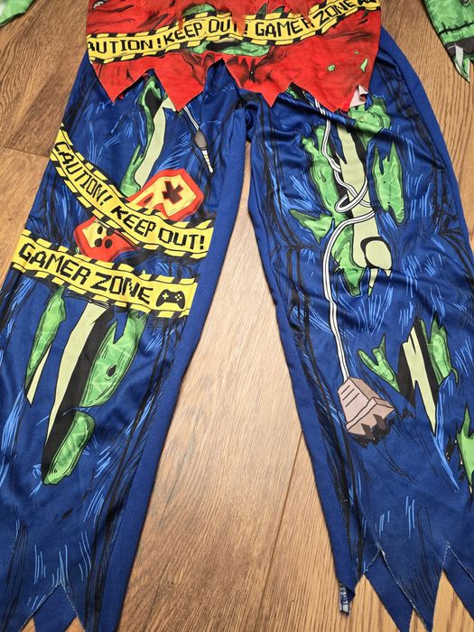 Przebranie strój bal karnawał gamer zombie gracz 116 - 122 6- 7 lat