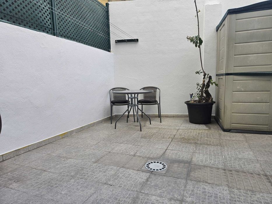 T1+1 Areeiro Mobilado