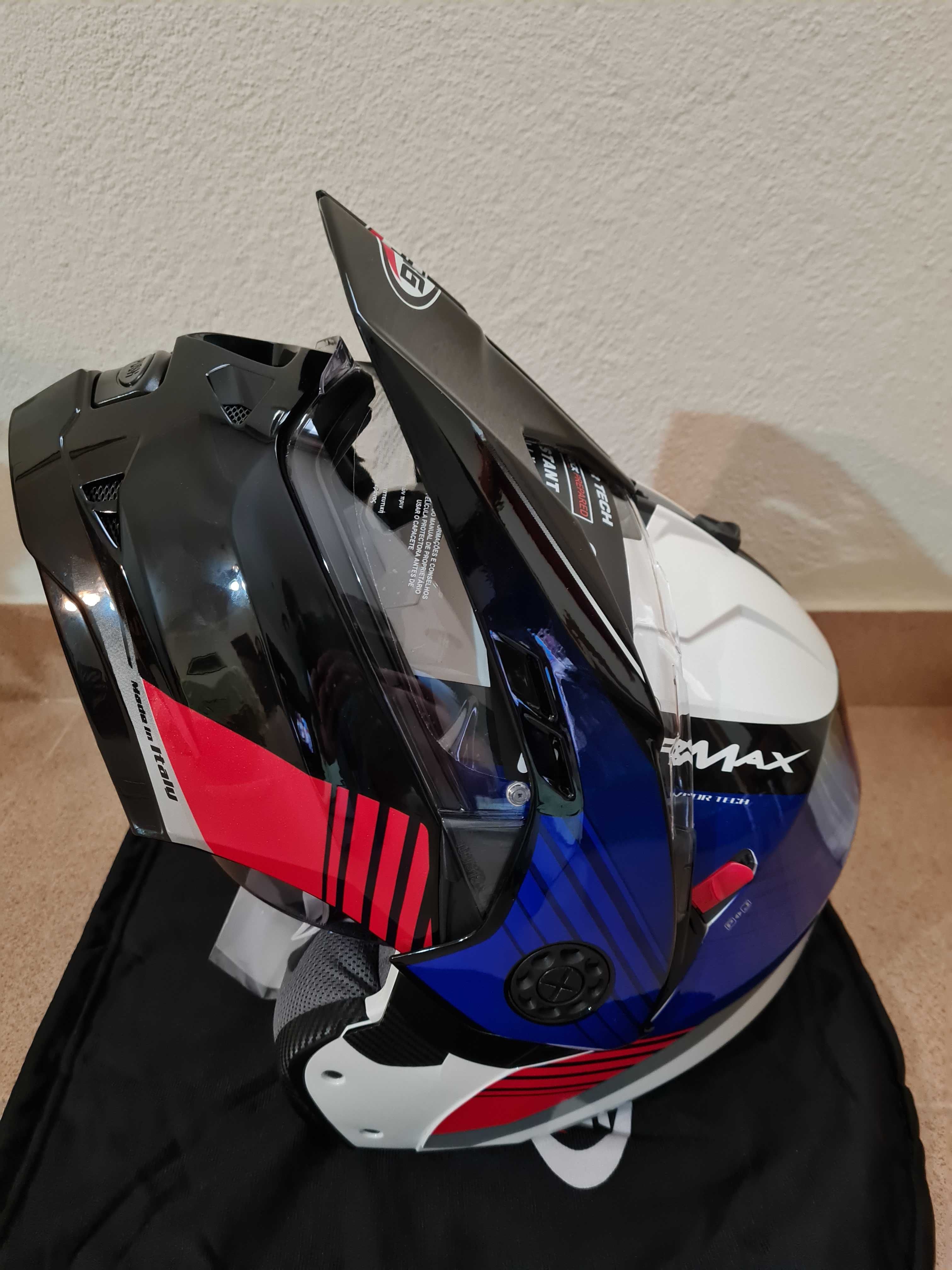 Capacete Caberg Tourmax Titan