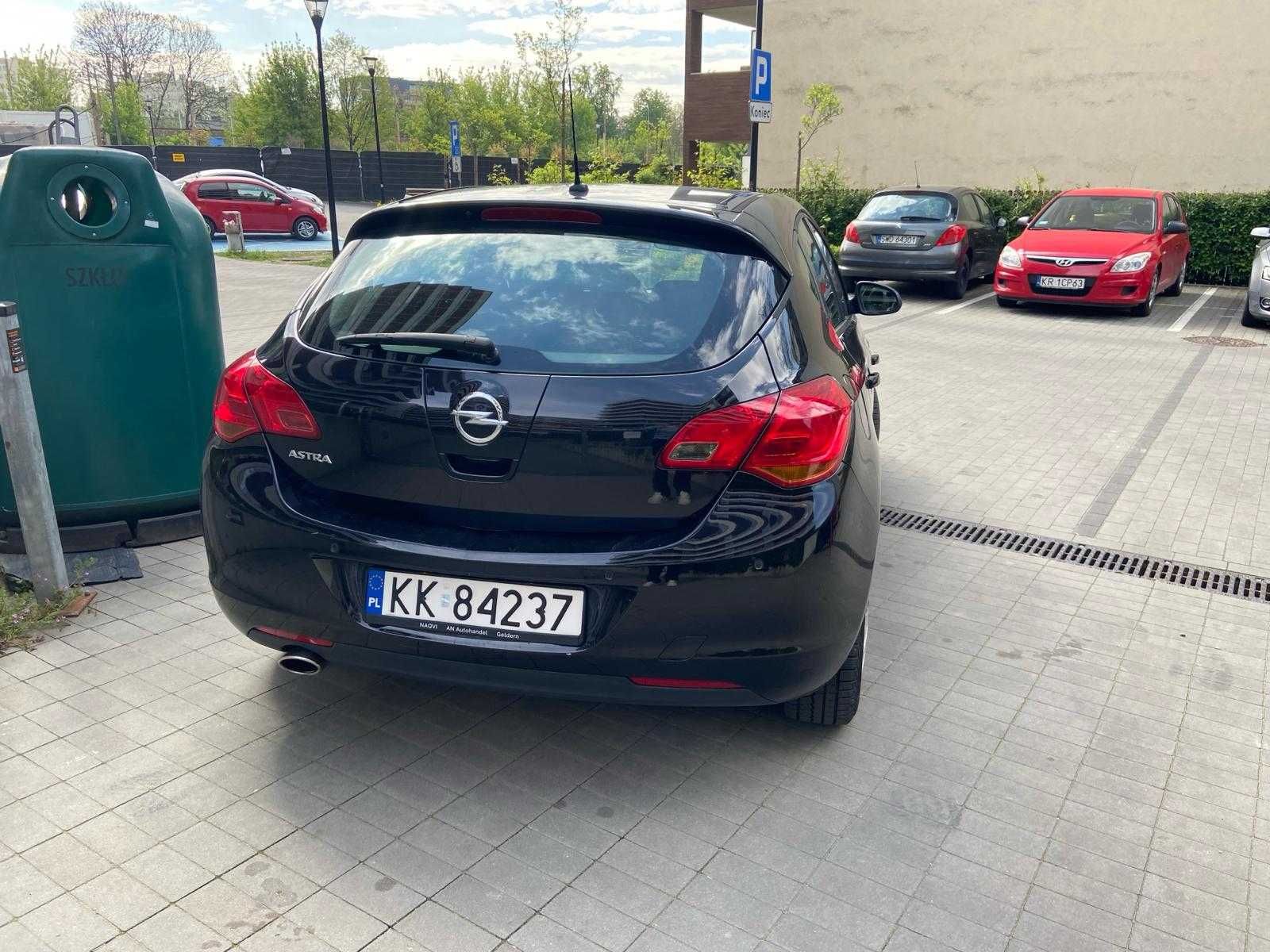 Opel Astra IV J - 2011 rok, 1.4 benzyna