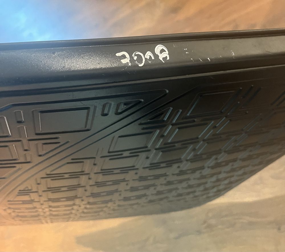 Resguarde da mala em plastico peugeot 3008