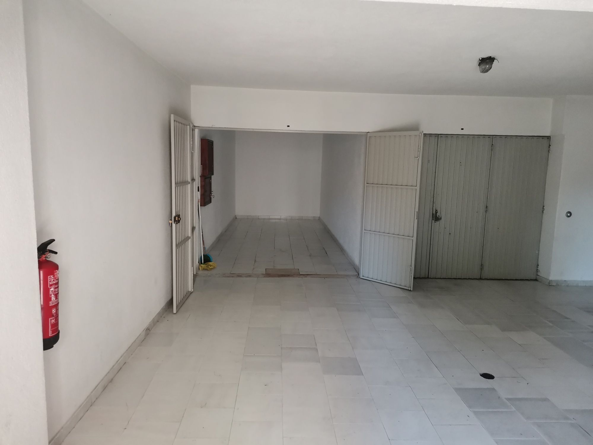 Garagem/Box Monte Abraão