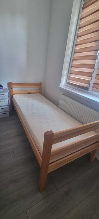 Sprzedam dwa. łóżko piętrowe