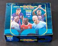 FIFA 365 Adrenalyn XL Gift Box 200 różnych kart w pudełku + 2 gratisy