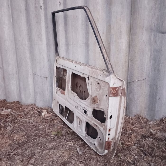 Двері передні ВАЗ 2107