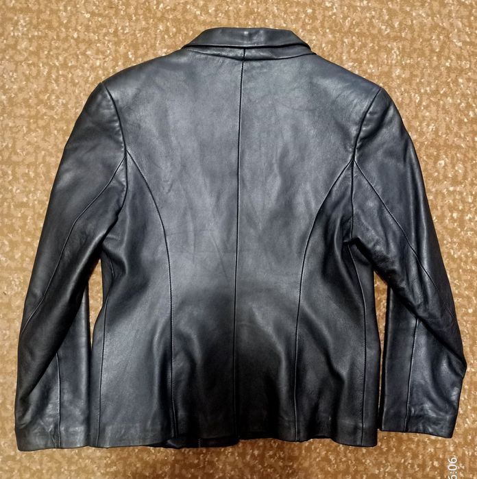 Жіночий шкіряний піджак