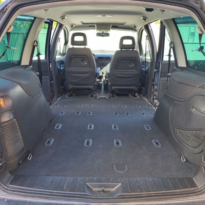SEAT Alhambra 1.9 TDI 115cv – 7 Lugares – Nacional – Familiar