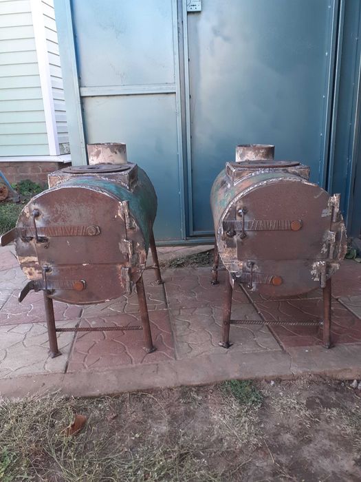 Продам 2 буржуйки ,колисники з арматури 12мм, ціна 3300 гр за штуку