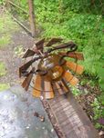 Stara lampa z drewniany kloszem