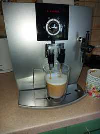 Automatyczny ekspres ciśnieniowy do kawy Jura Impressa J5.