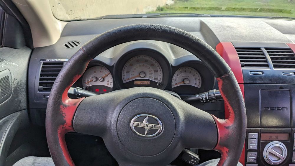 Продам авто Scion (toyota) tc 2005 (2.4 atm).