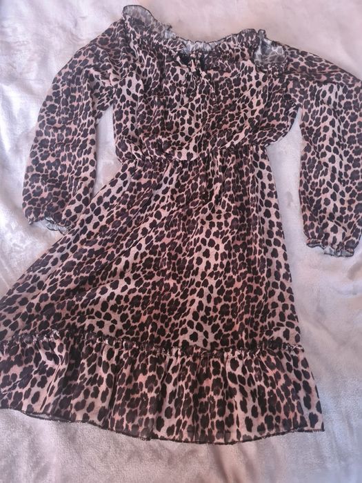 Sukienka w panterkę