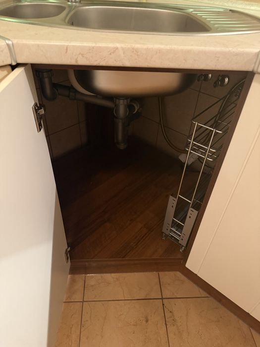 Nowa Kuchnia ze sprzętem AGD i stołem