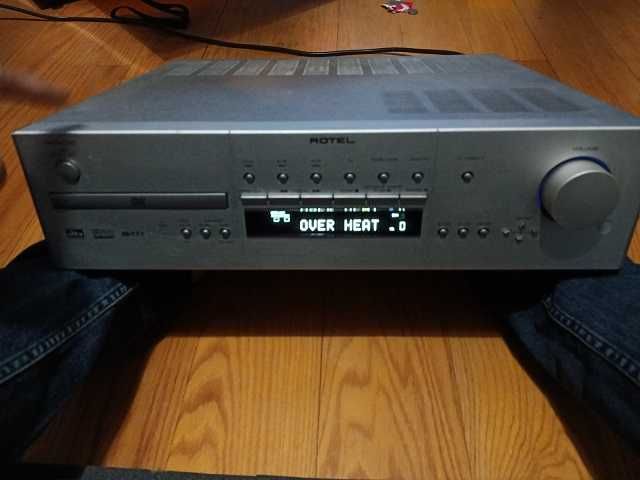 Vendo amplificador AV ROTEL RSDX-02