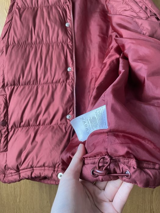 Пухова чоловіча жилетка adidas трилисник M bodywarmer безрукавка