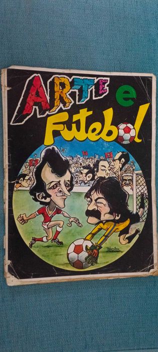 caderneta de cromos Arte e Futebol