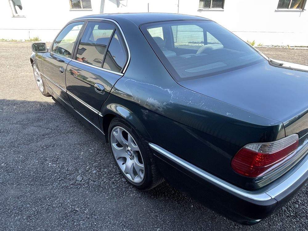 Bmw E38 V8 730i seria 7 e39 e46