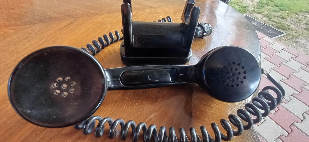 Słuchawka HOLMCO dawniej Ackermann Funk 60  z podpórką do FuG,  Okazja