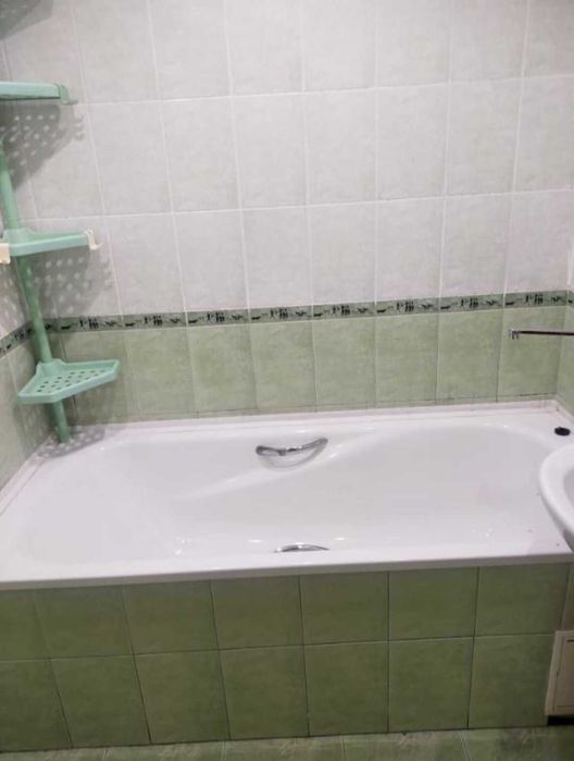 Продается 3 ком. квартира. Заболотного - Крымский бульвар. Срочно !