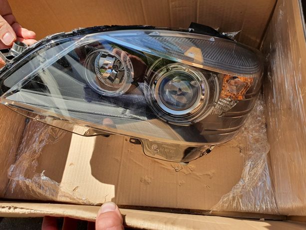 Lampa Xenon Mercedes AMG 204 W204 Nowa Oryginał Kompletna Prawa Praw