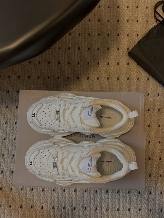 Balenciaga 25ss "dad shoes"