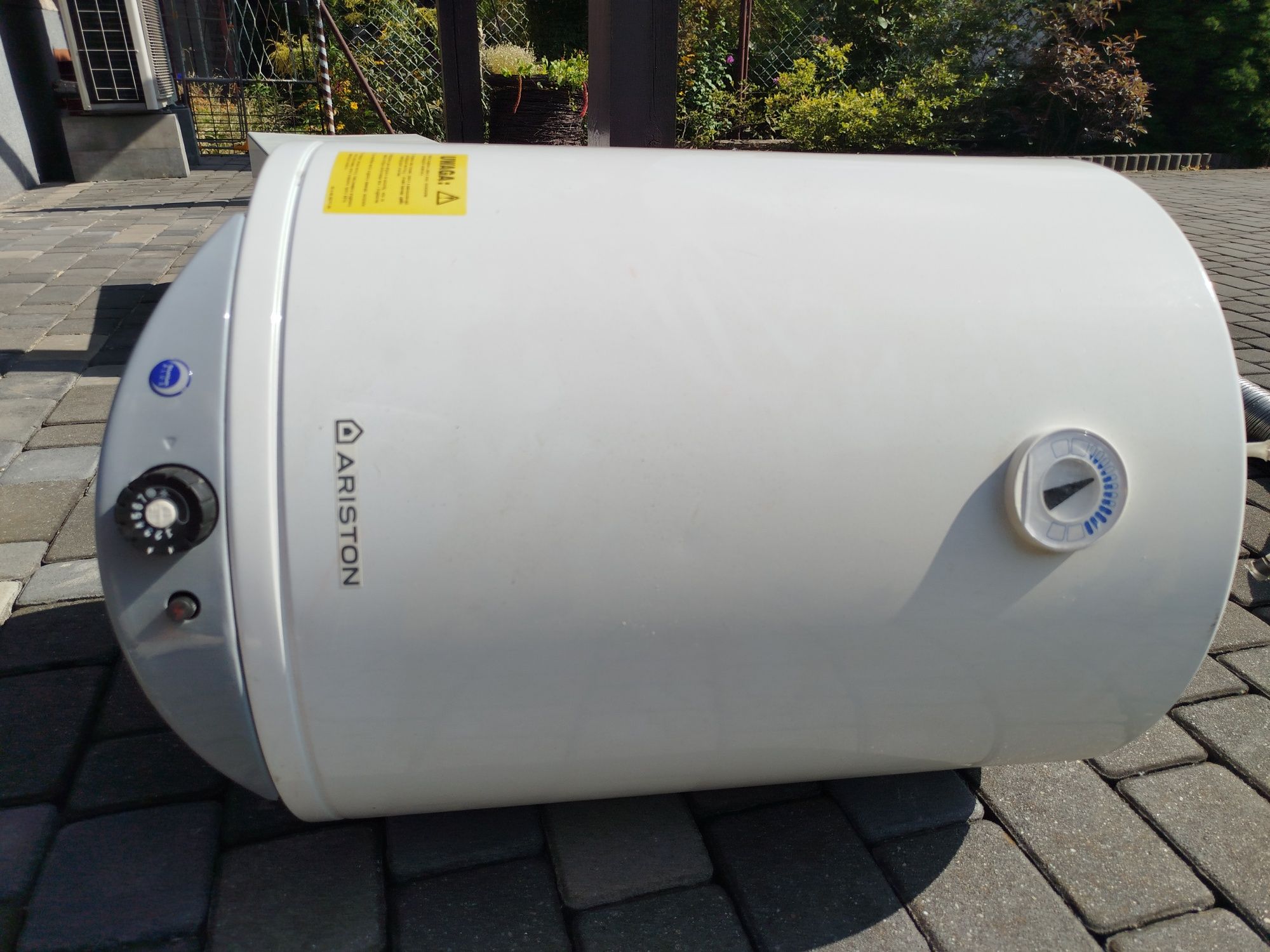 Bojler gazowy Ariston B11BS77L.

Używany

Sprawny