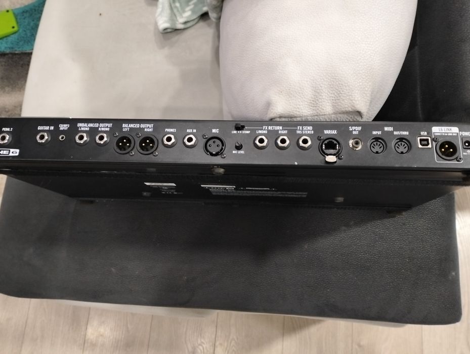 Pedaleira line6 pod hd500x