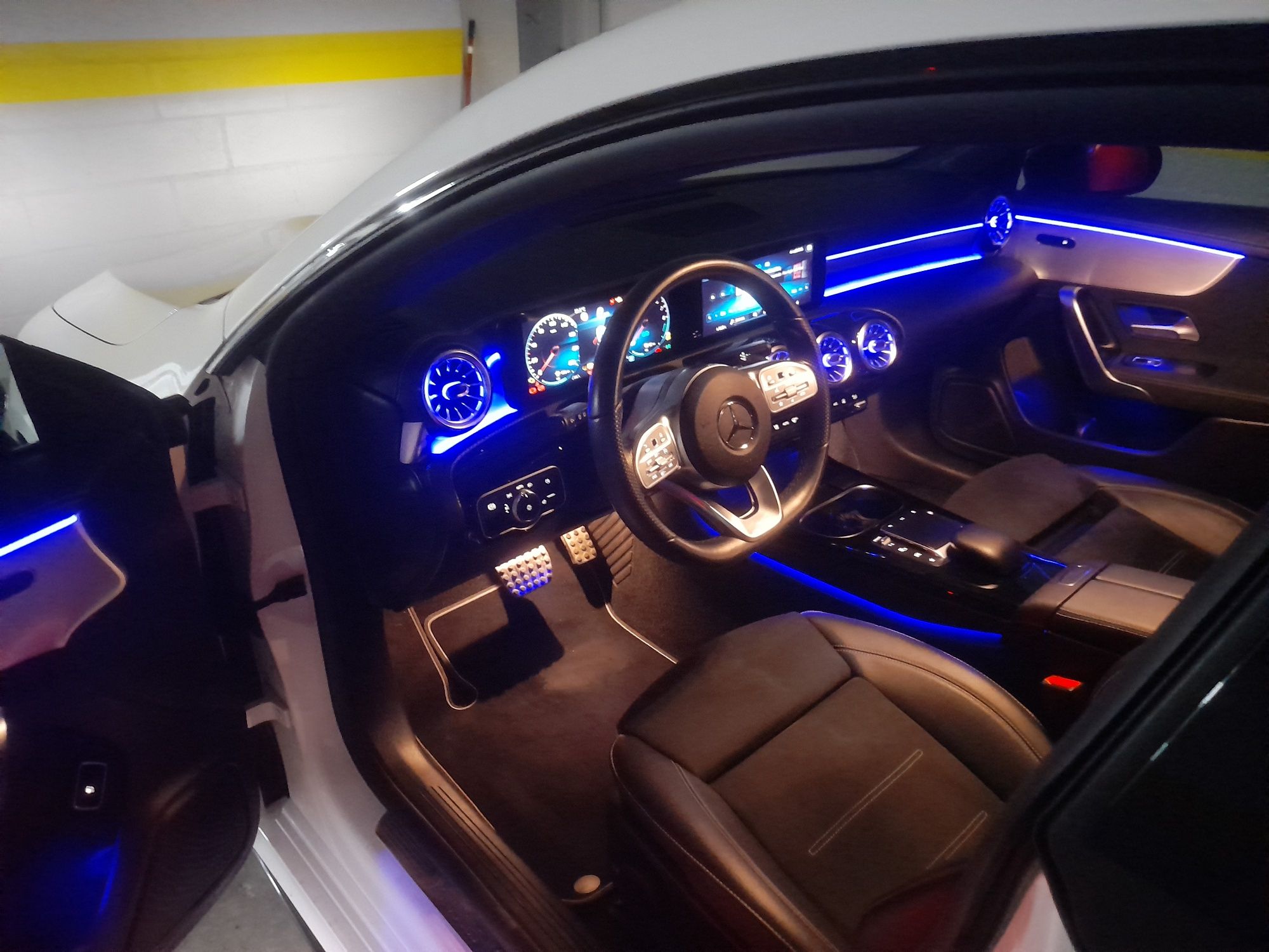 Mercedes CLA 250 E plug-in-hybrid EQ power AMG  66 000 kms pack night