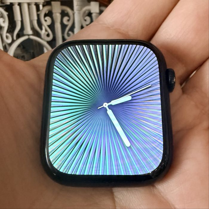 Продам Apple Watch 8 45mm GPS