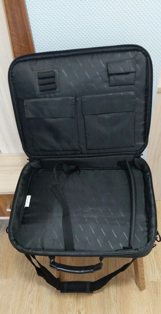 Torba na laptopa Toshiba