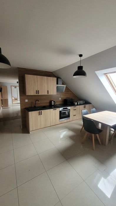 3 pokojowe umeblowane mieszkanie  Skomielna Czarna