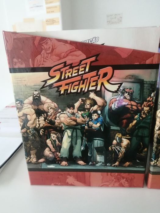 Vendo colecção completa em livros do street fighter